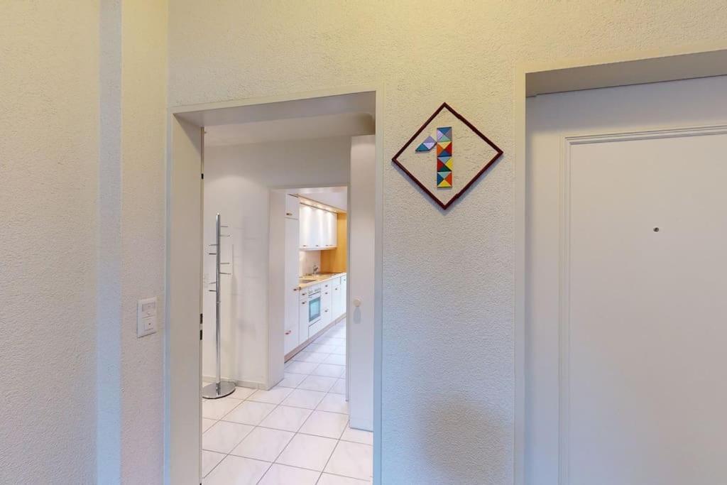 Executive 1 Bedroom Flat, City Center Цюрих Екстериор снимка
